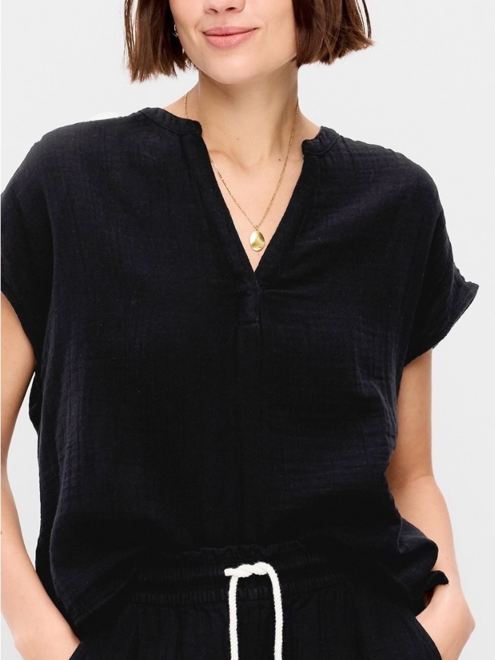 Old Navy Black Split-Neck Short Sleeve Tunic
